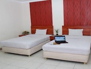 Boulevard Hotel Makassar Exterior photo